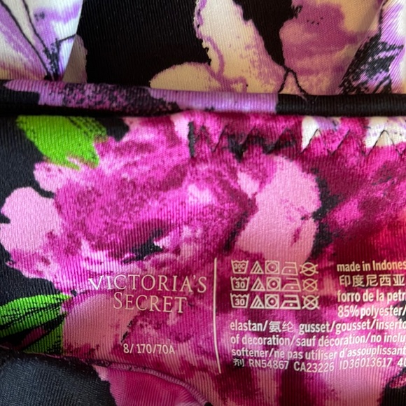 NWT Victoria’s Secret Incredible Essential Leggings - Picture 15 of 16